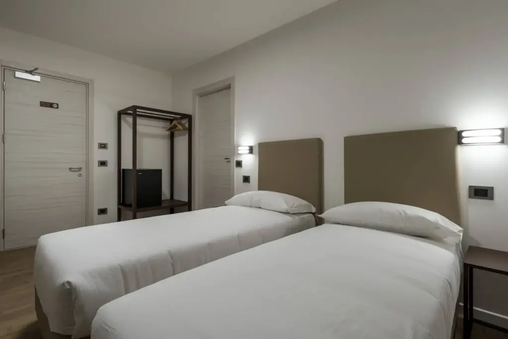 Camera moderna e accogliente a Hotel Sorapis
