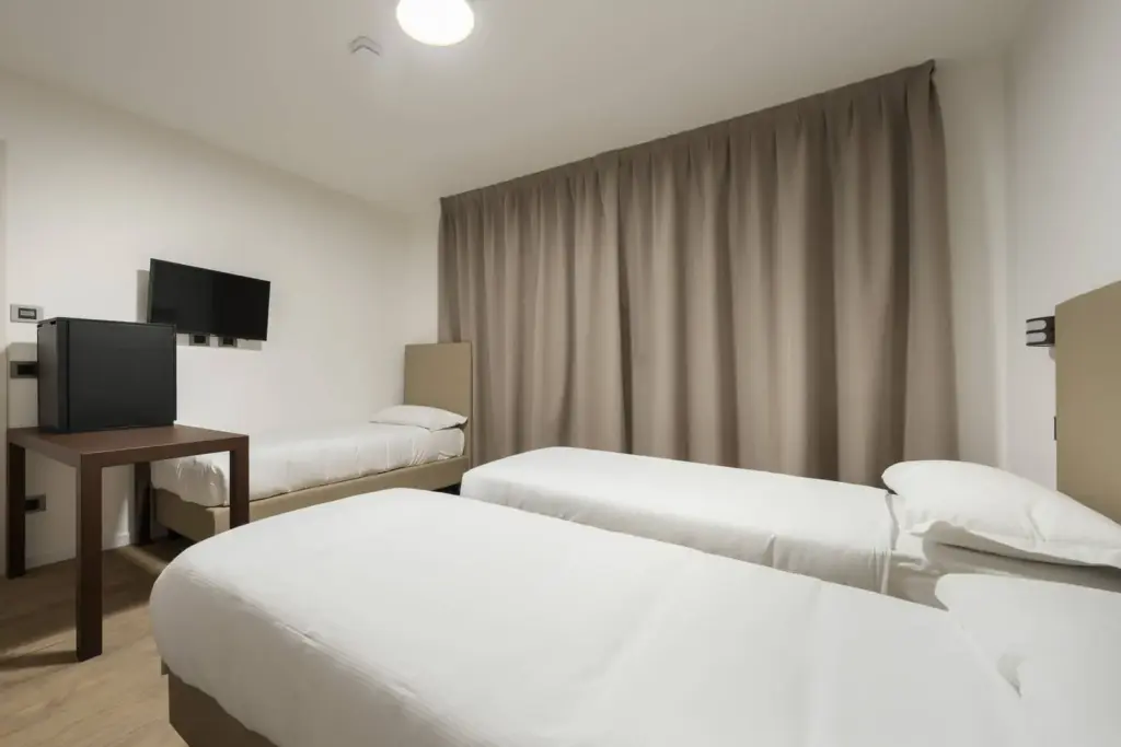 Accogliente camera doppia all'Hotel Sorapis